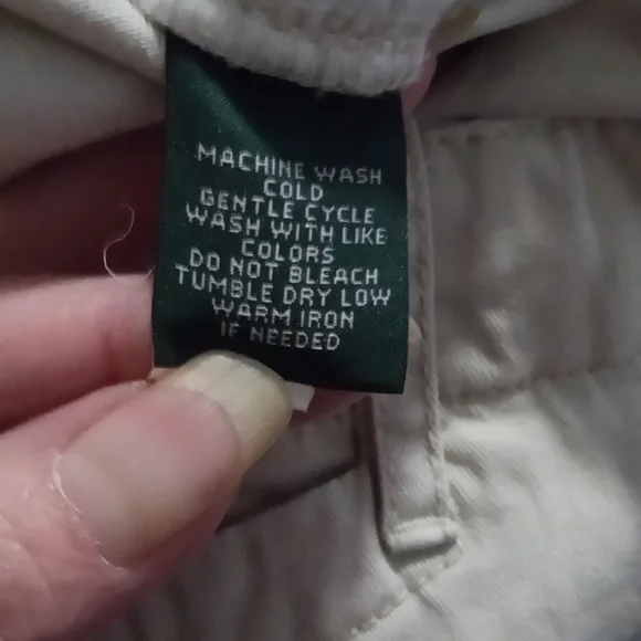 Elegant White High Waist Women's Shorts - Picture 4 of 6